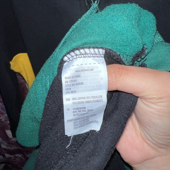 Size M Bundle - Picture 3 of 6